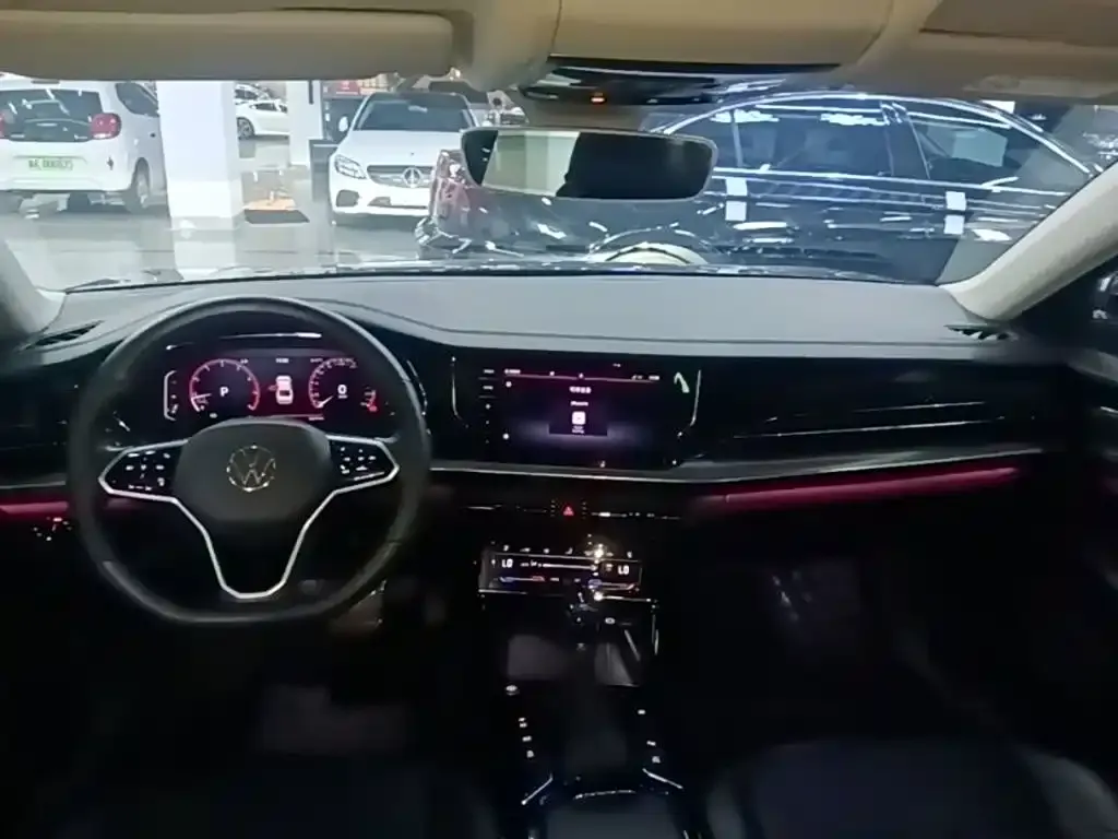 Volkswagen Passat — фото 10