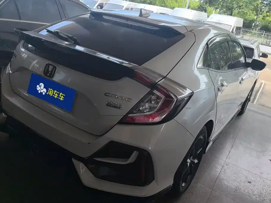 Honda Civic — фото 10