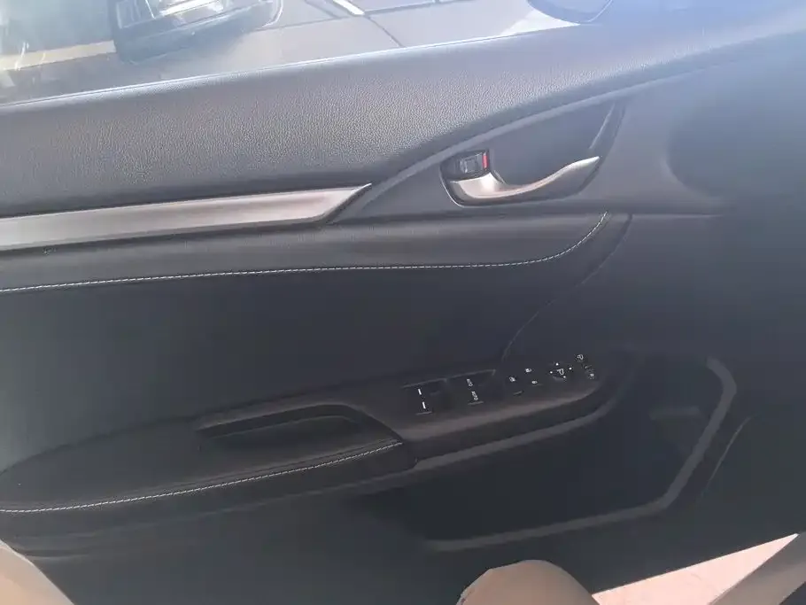 Honda Civic — фото 2