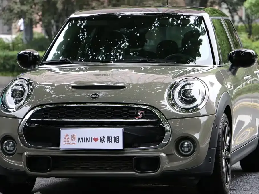 MINI Cooper (3-door) — фото 1
