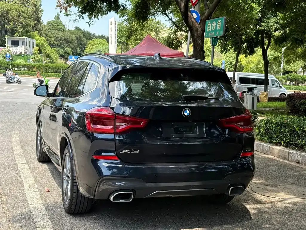 BMW X3 — фото 10