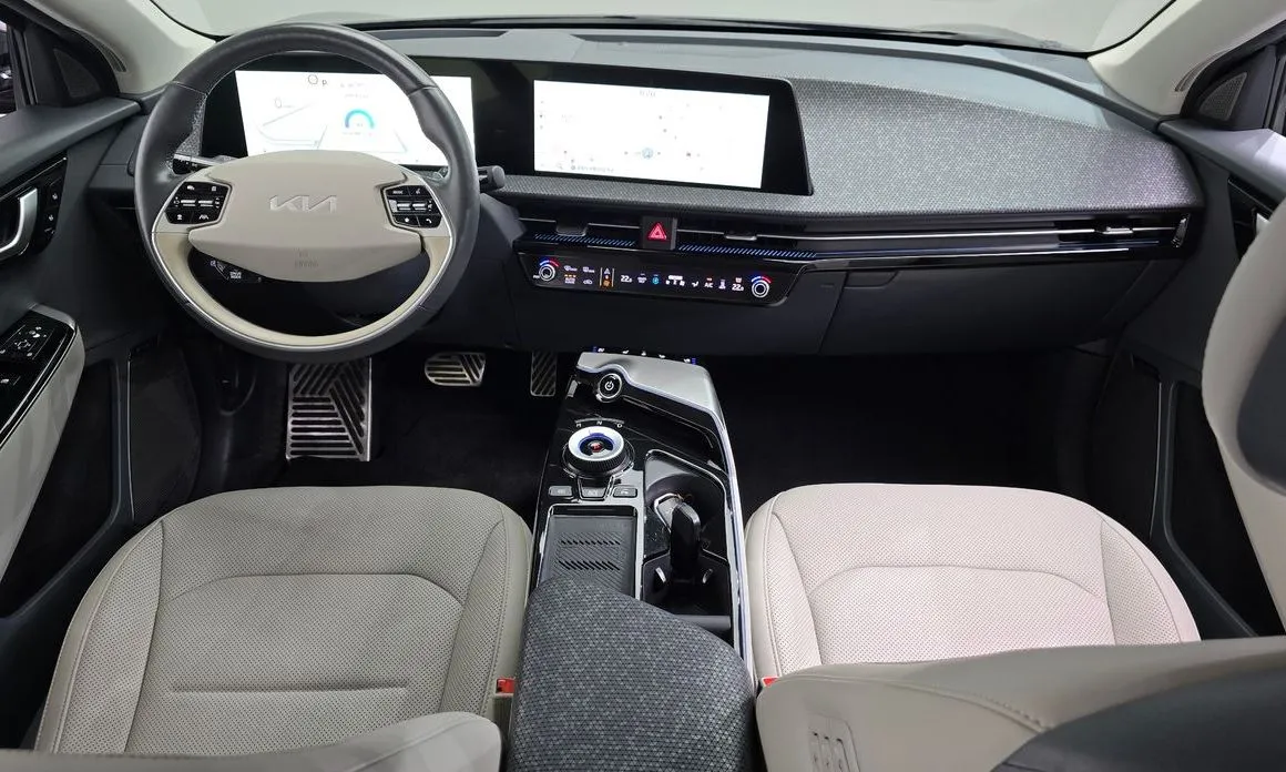 Kia EV6 — фото 10