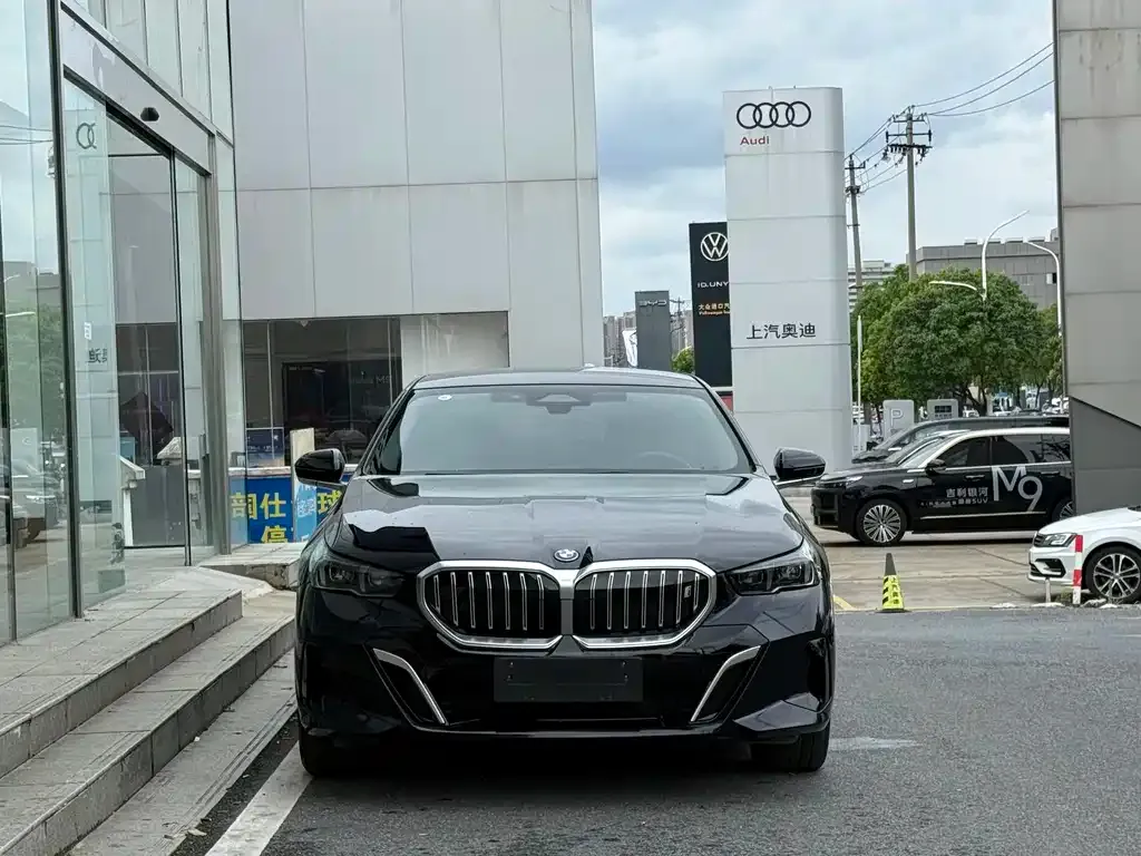 BMW i5 2024 из CN, фото 7