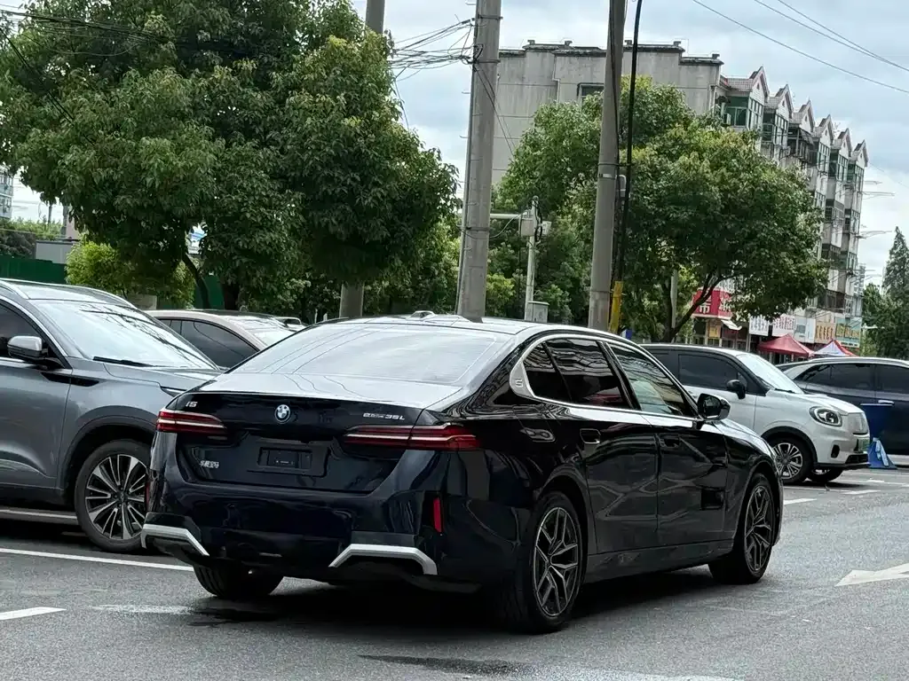 BMW i5 2024 из CN, фото 10
