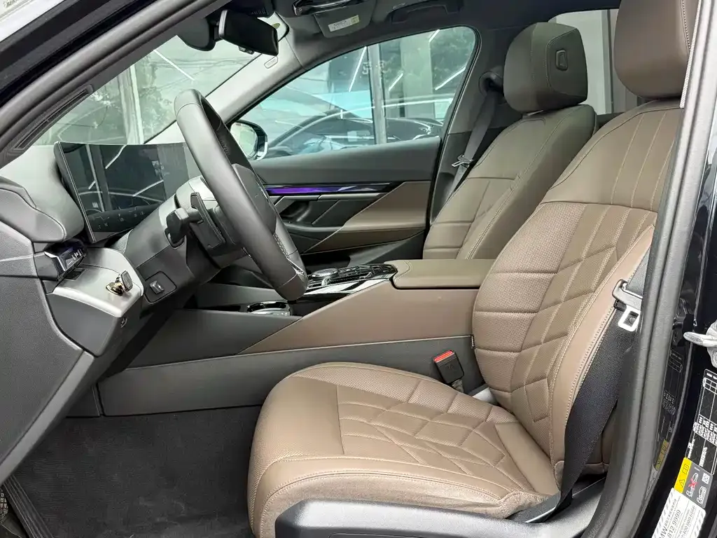 BMW i5 2024 из CN, фото 3