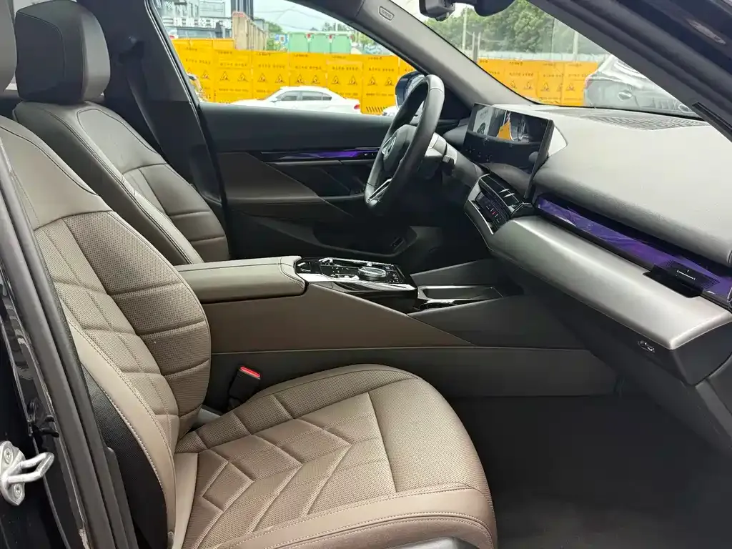 BMW i5 2024 из CN, фото 5