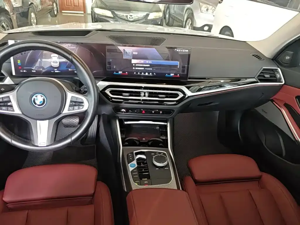 BMW i3 — фото 7