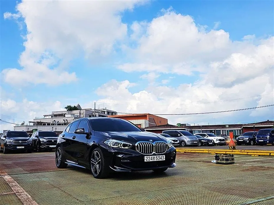 BMW 1-Series — фото 1