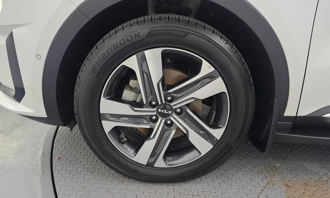 Kia Sorento — фото 5