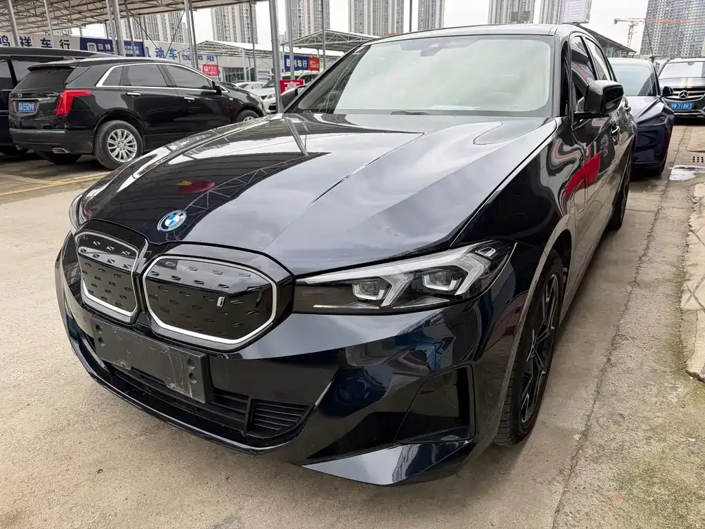 BMW i3 — фото 1
