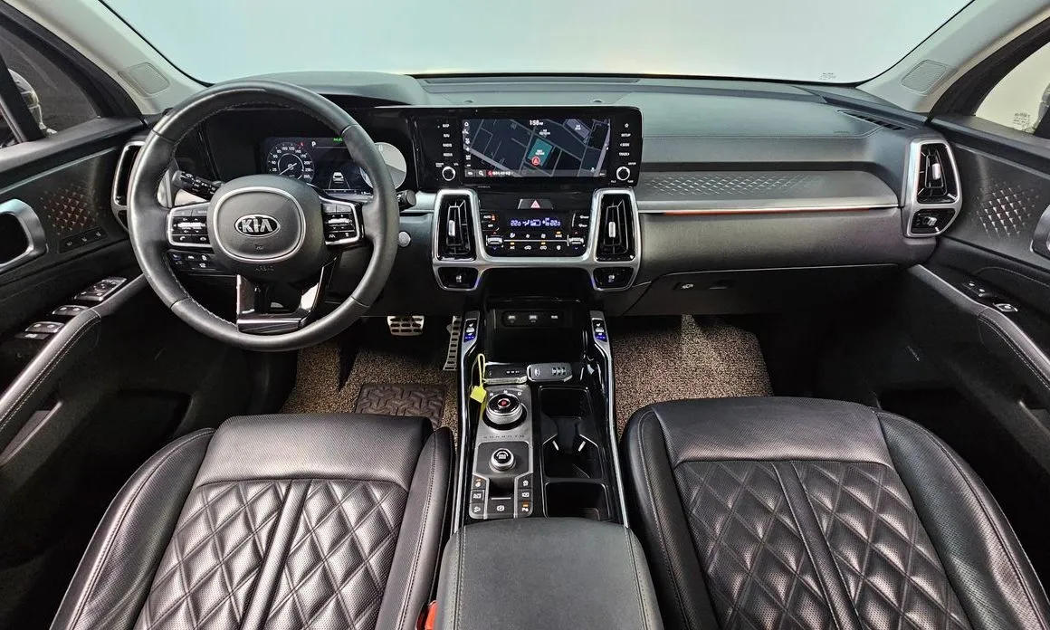 Kia Sorento — фото 5