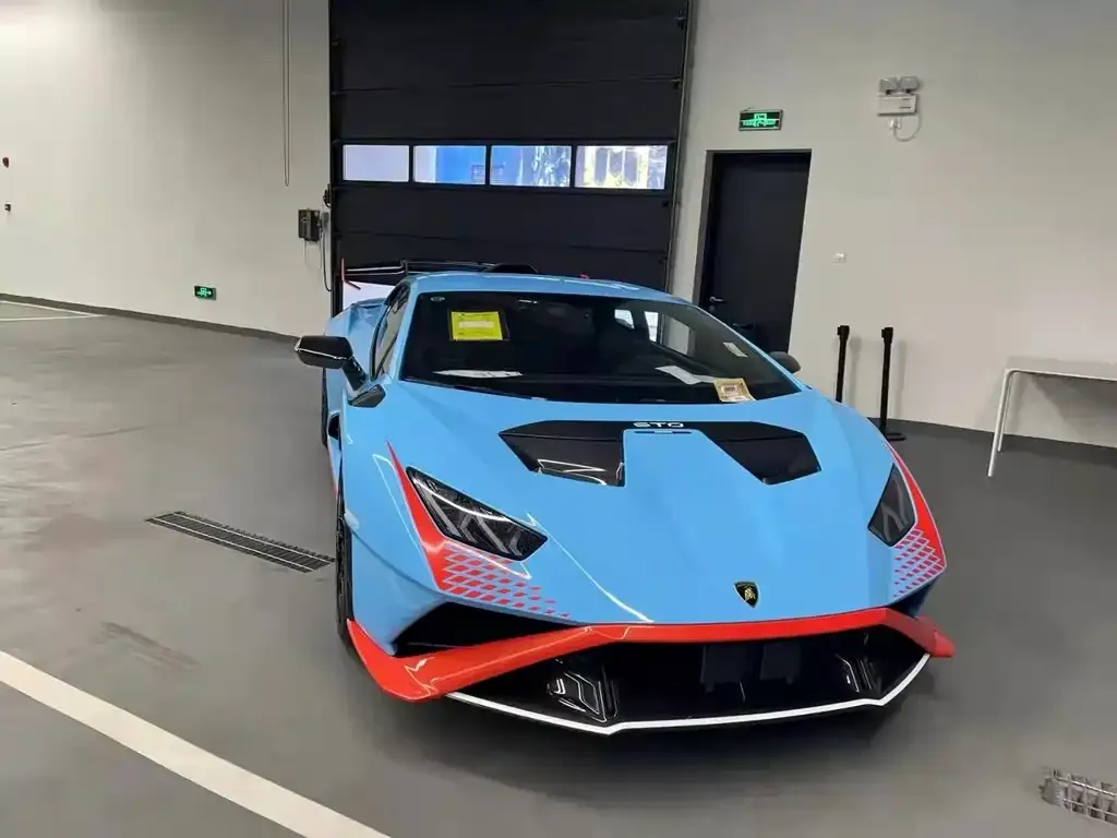 Lamborghini Huracan — фото 1