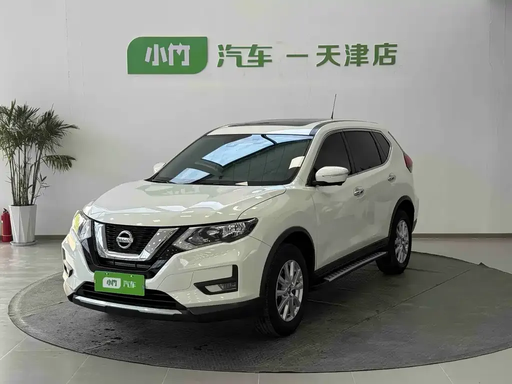 Nissan X-Trail — фото 1
