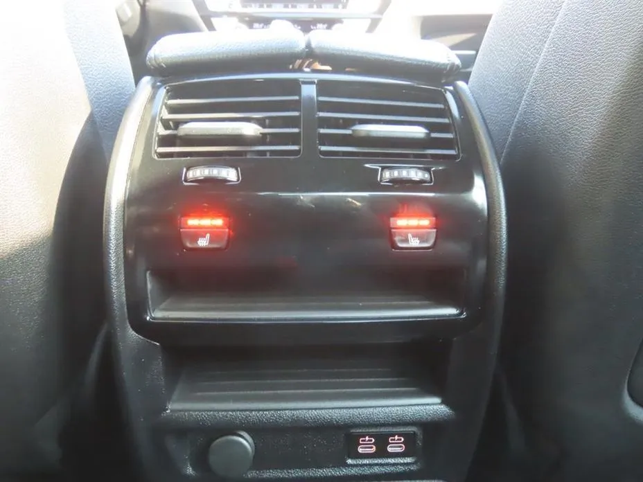 BMW 5-Series — фото 10