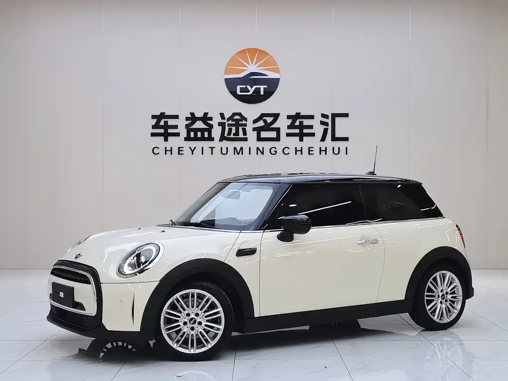 MINI Cooper (3-door) — фото 1