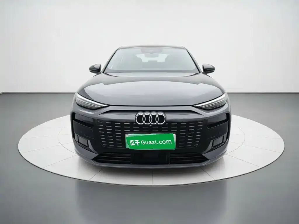 Audi Q6L e-tron — фото 3