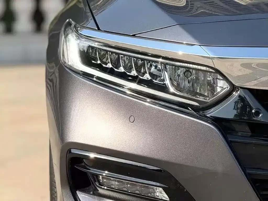 Honda Accord — фото 4