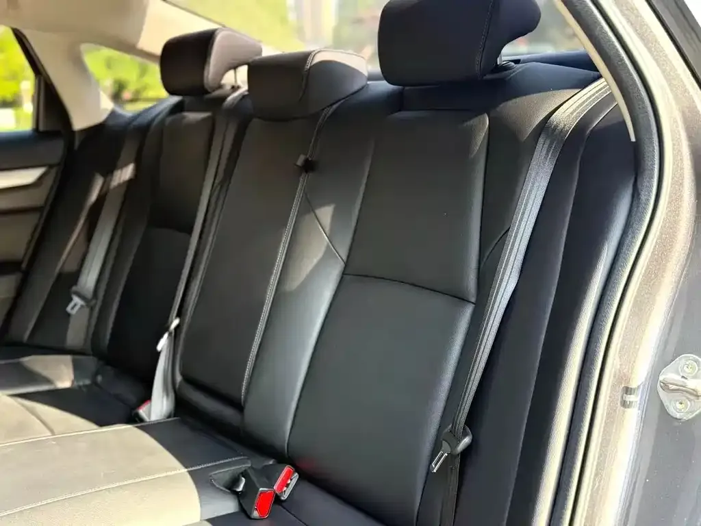 Honda Accord — фото 5