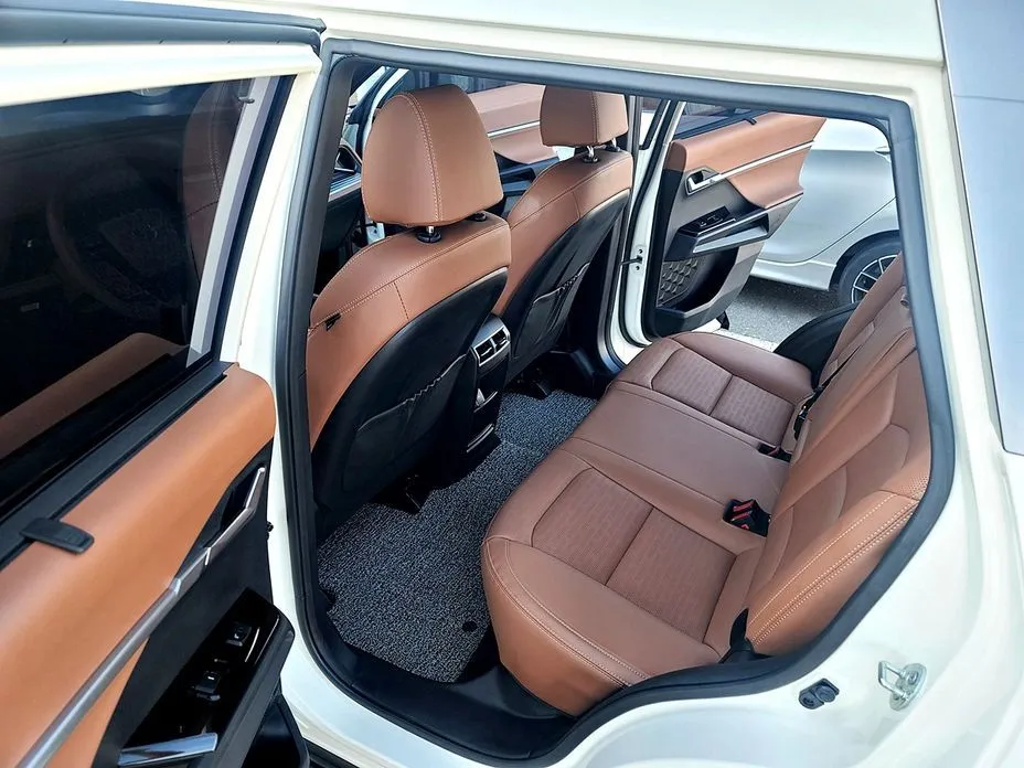KG Mobility (Ssangyong) Torres — фото 8
