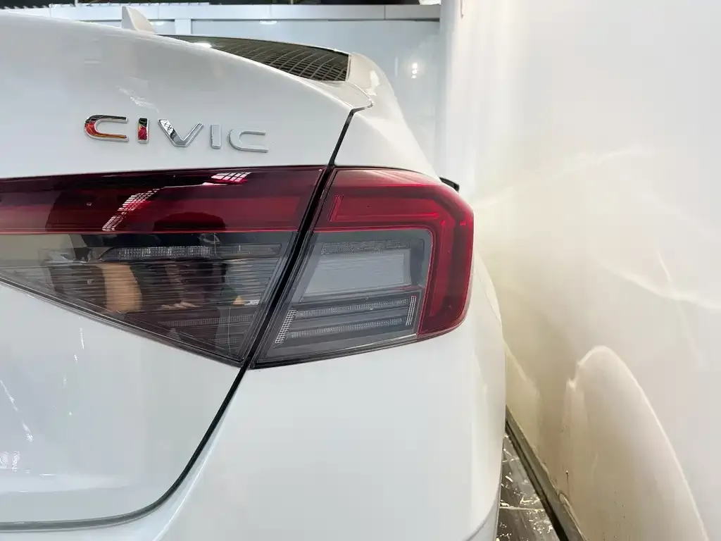 Honda Civic — фото 6