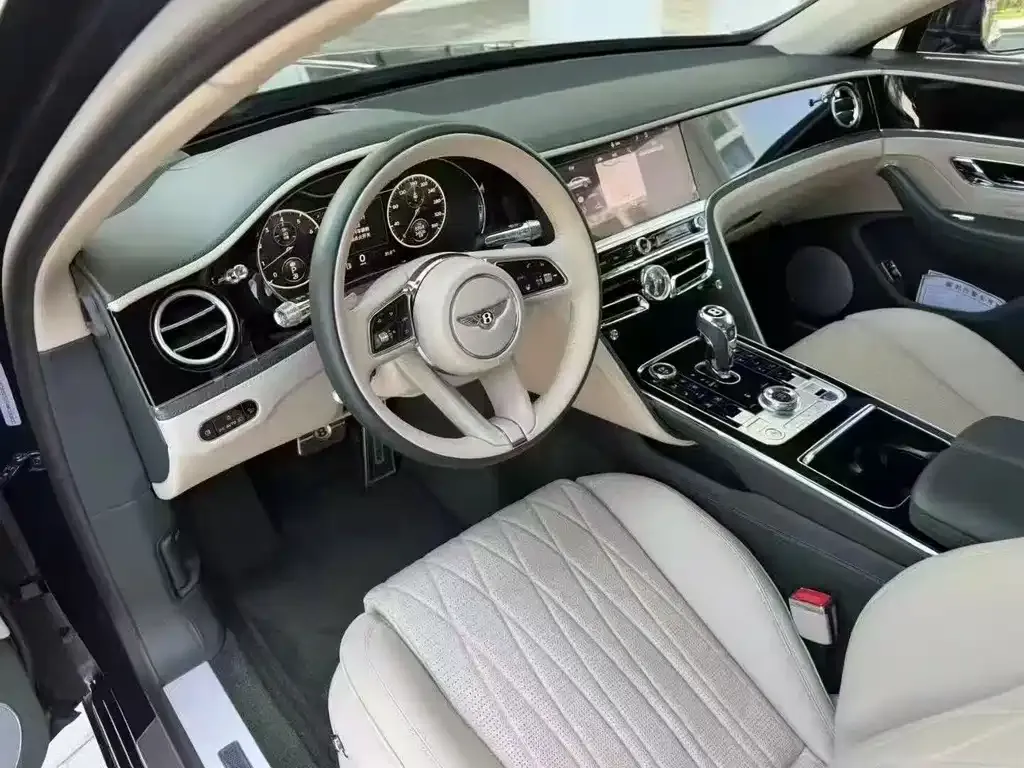 Bentley Flying Spur — фото 5