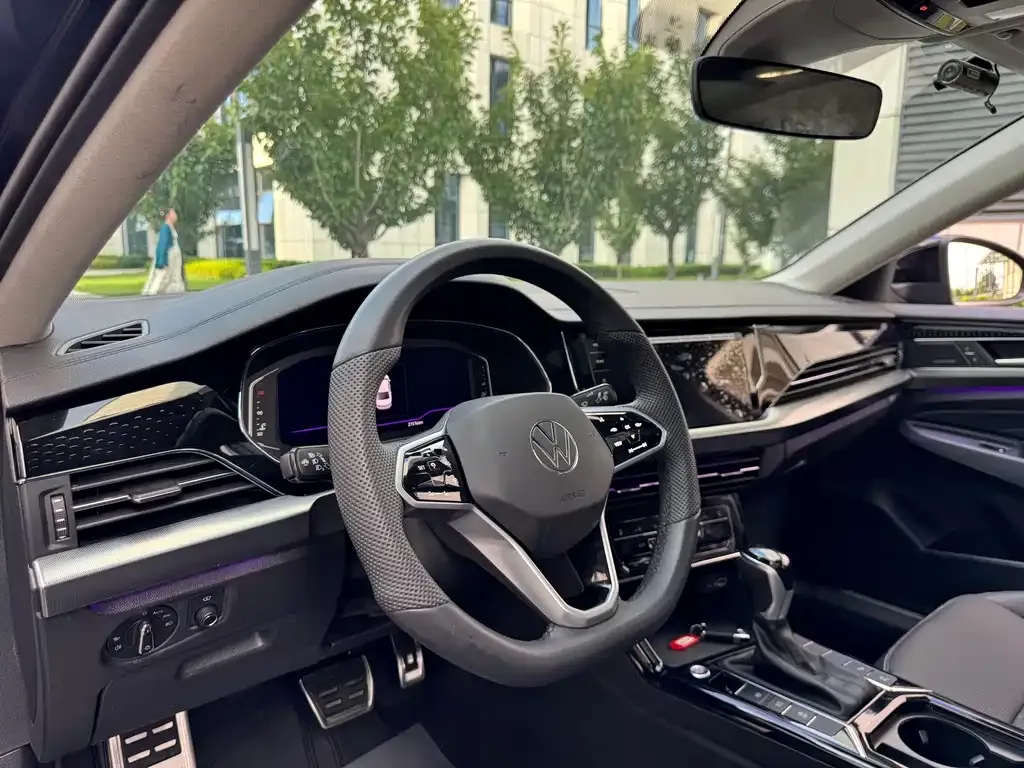Volkswagen Passat — фото 6