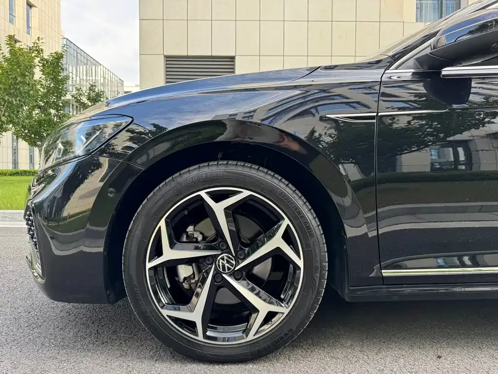 Volkswagen Passat — фото 5