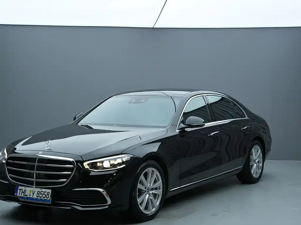 Mercedes-Benz S-Class — фото 1
