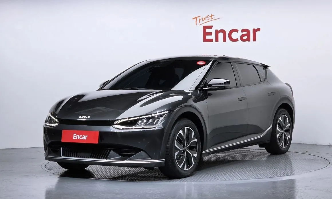 Kia EV6 — фото 1