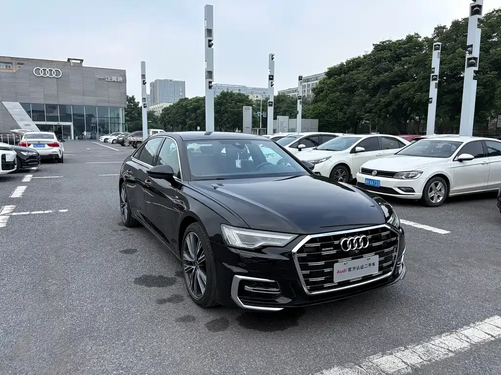 Audi A6L — фото 9