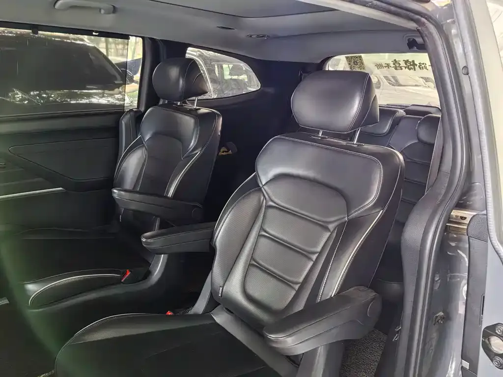 Hyundai Custo — фото 3