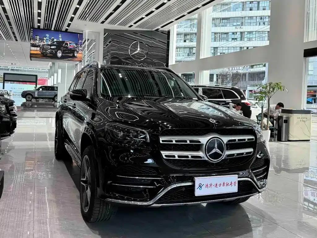 Mercedes-Benz GLS — фото 9