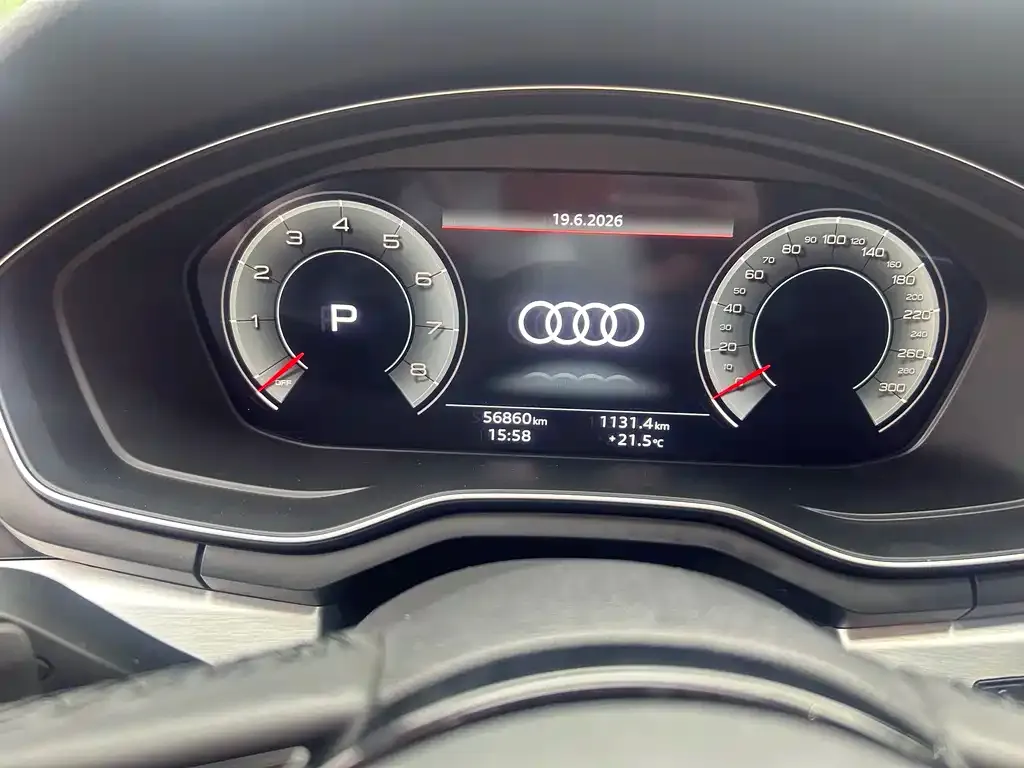 Audi A4L 2022 из CN, фото 3