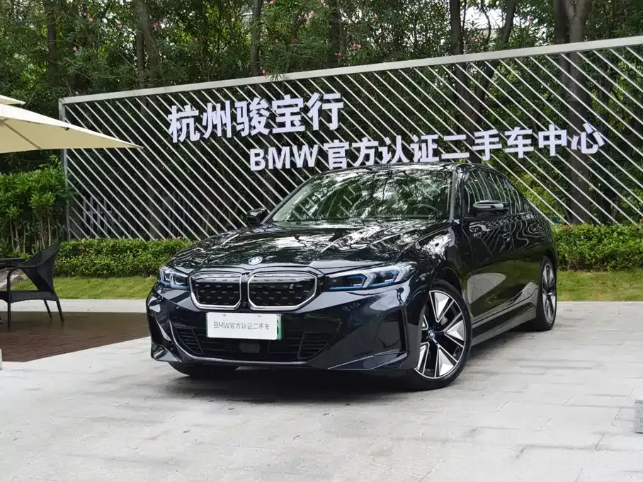 BMW i3 — фото 1