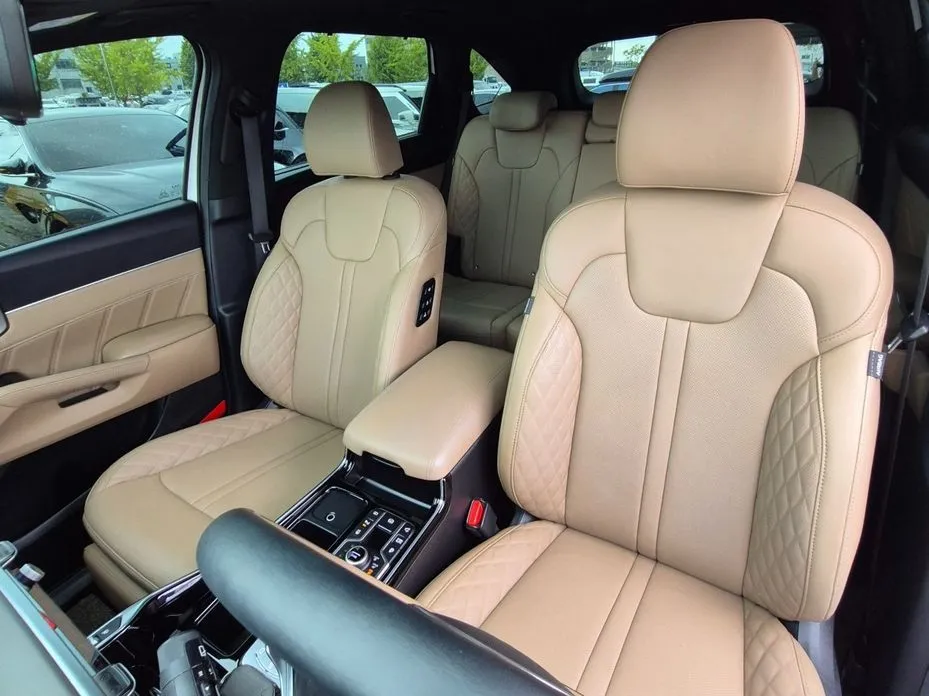 Kia Sorento — фото 7