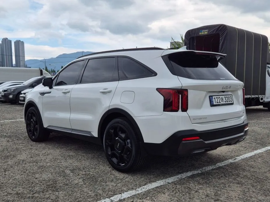 Kia Sorento — фото 5