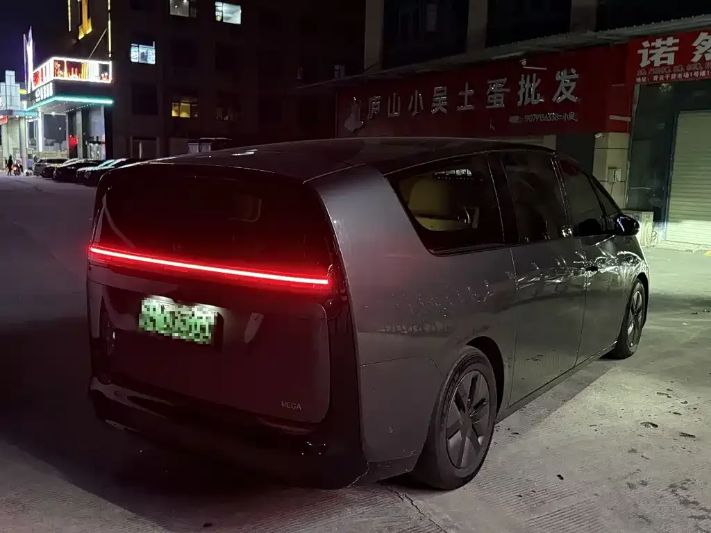 Li Auto MEGA 2024 из CN, фото 4