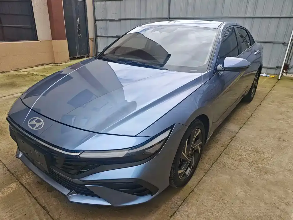 Hyundai Elantra