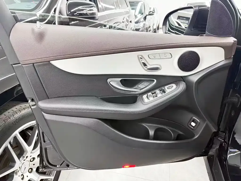 Mercedes-Benz GLC — фото 2