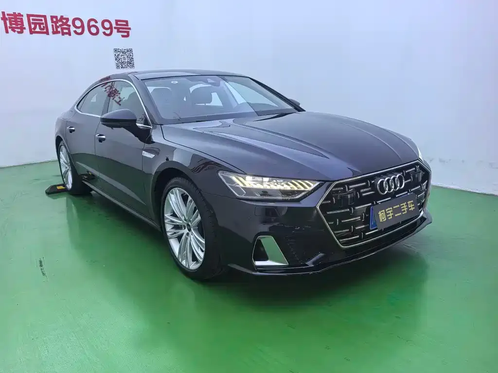 Audi A7L — фото 10