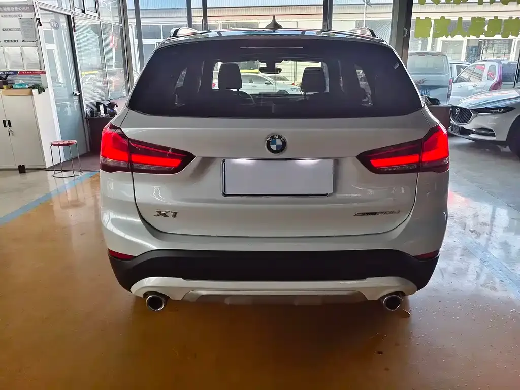 BMW X1 — фото 3