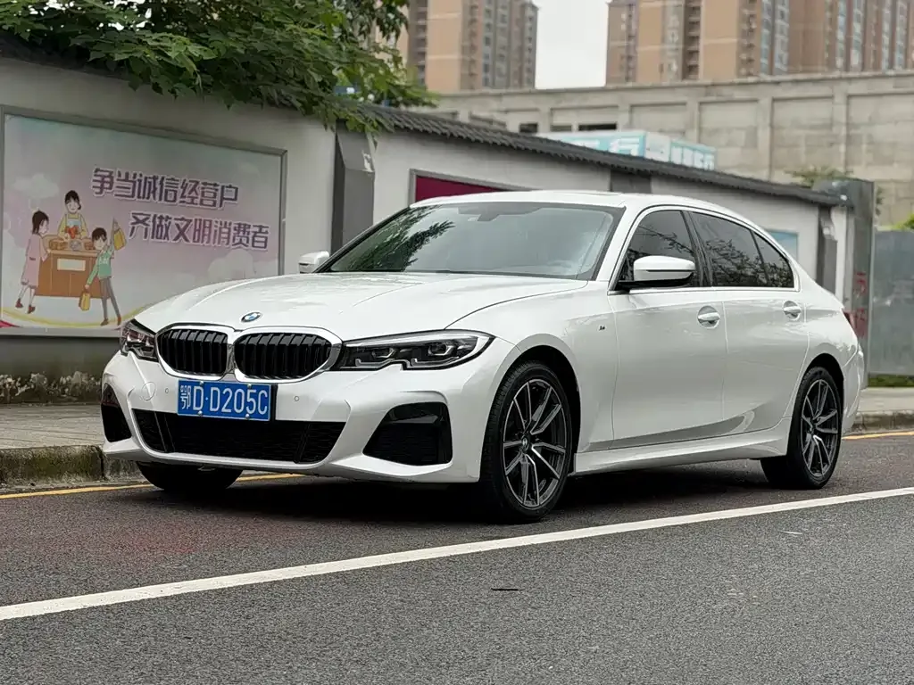 BMW 3 Series — фото 1