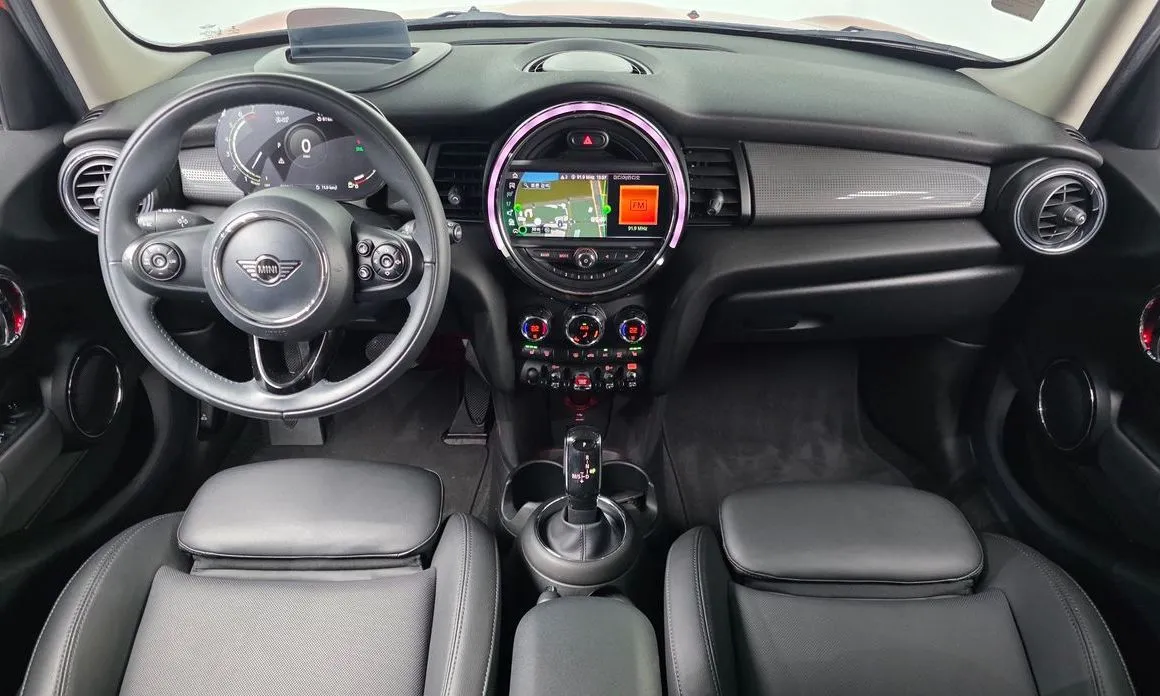 Mini Cooper 2021 из KR, фото 9