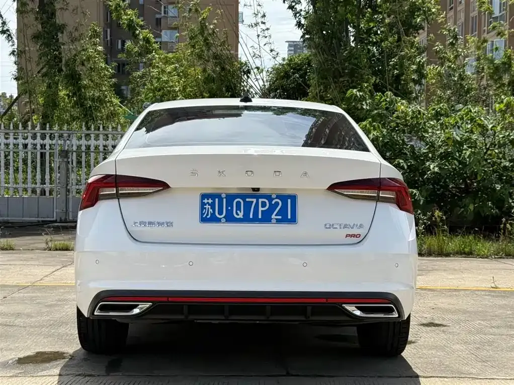 Skoda Octavia — фото 7