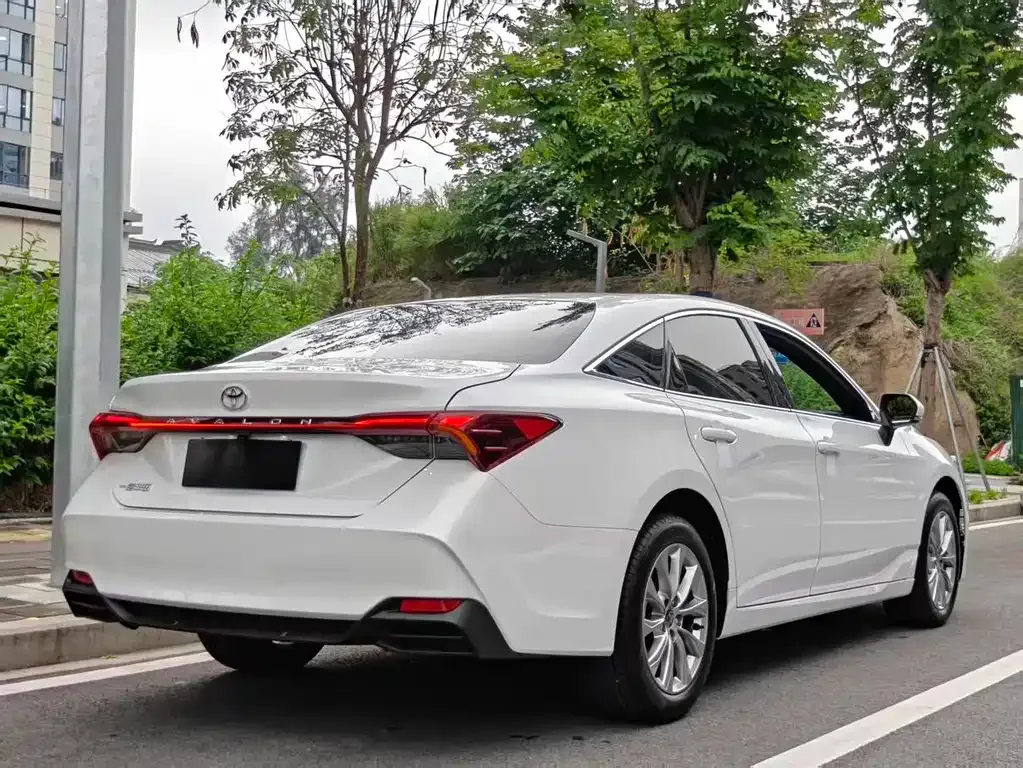 Toyota Avalon 2024 из CN, фото 10