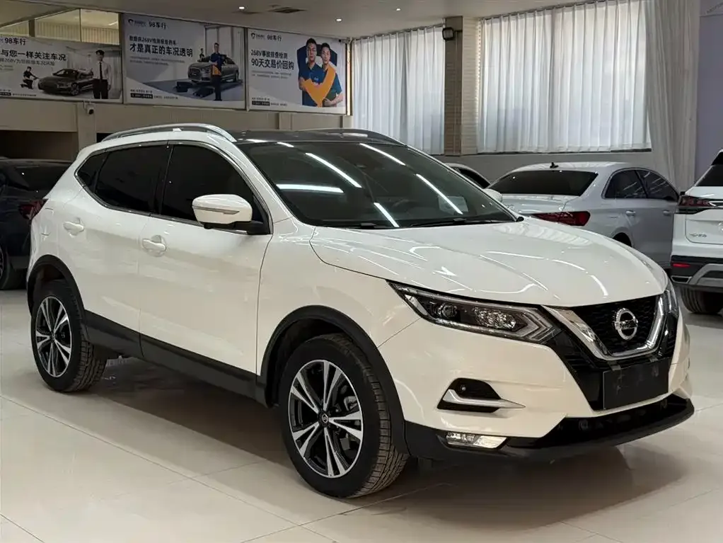 Nissan Qashqai — фото 7