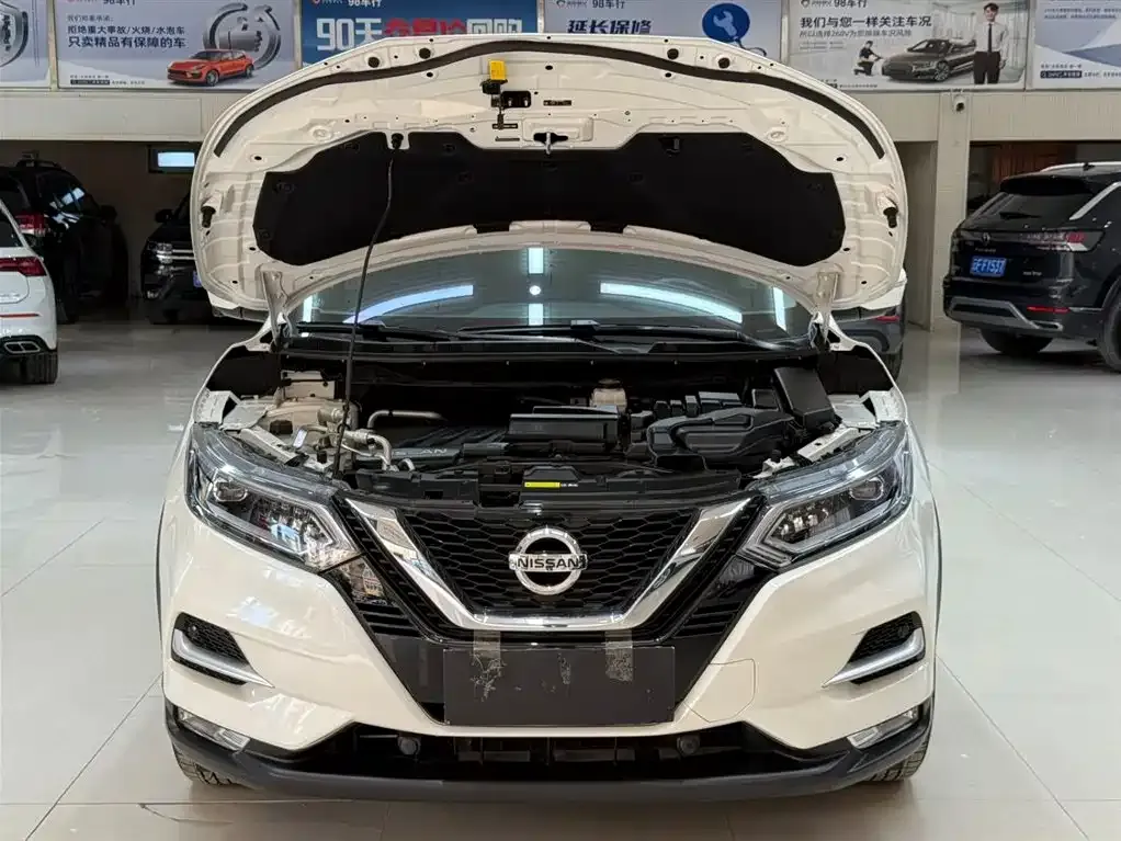 Nissan Qashqai — фото 8
