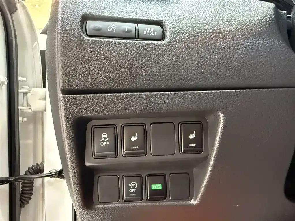 Nissan Qashqai — фото 9