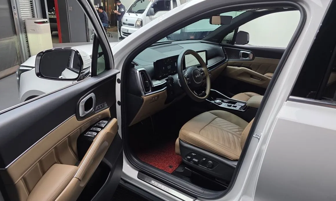 Kia Sorento — фото 10