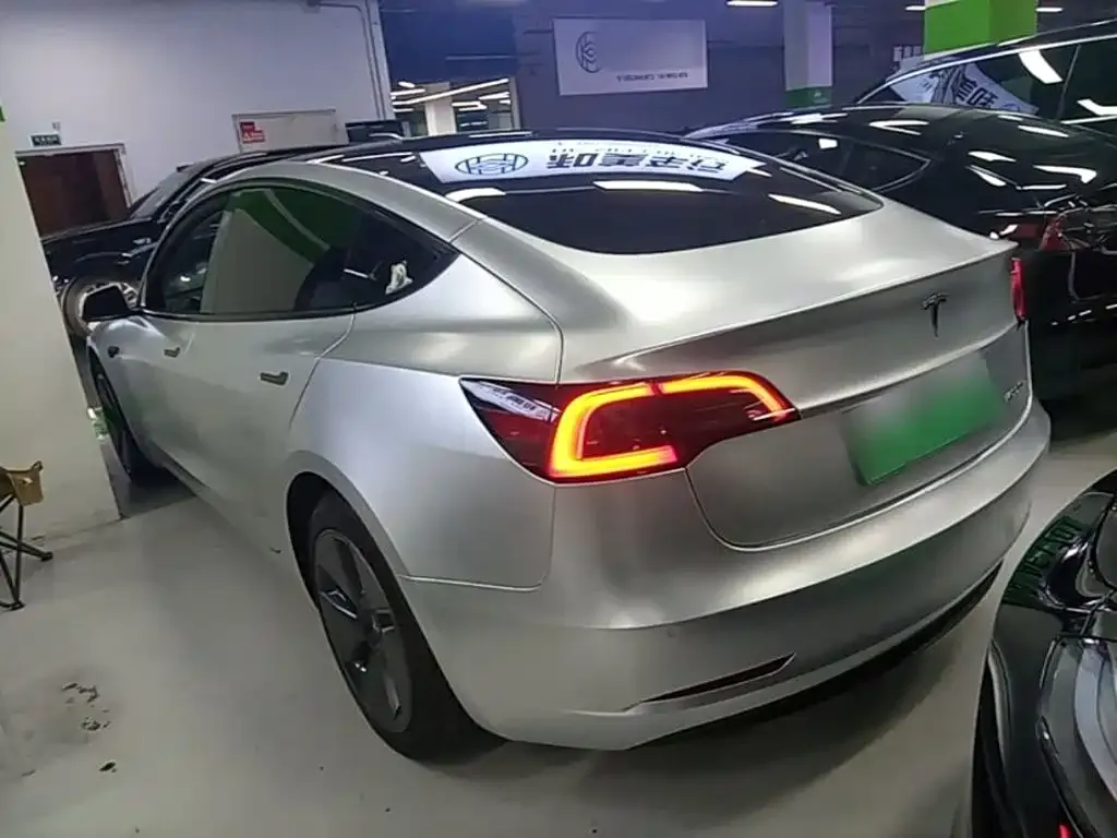 Tesla Model 3 — фото 6